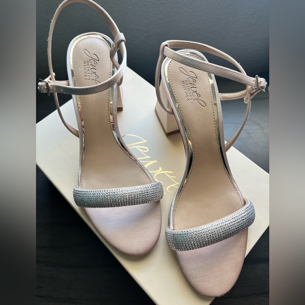 Size 9 Jewel Badglay Mischa Block Heal (Bridal Shoes)